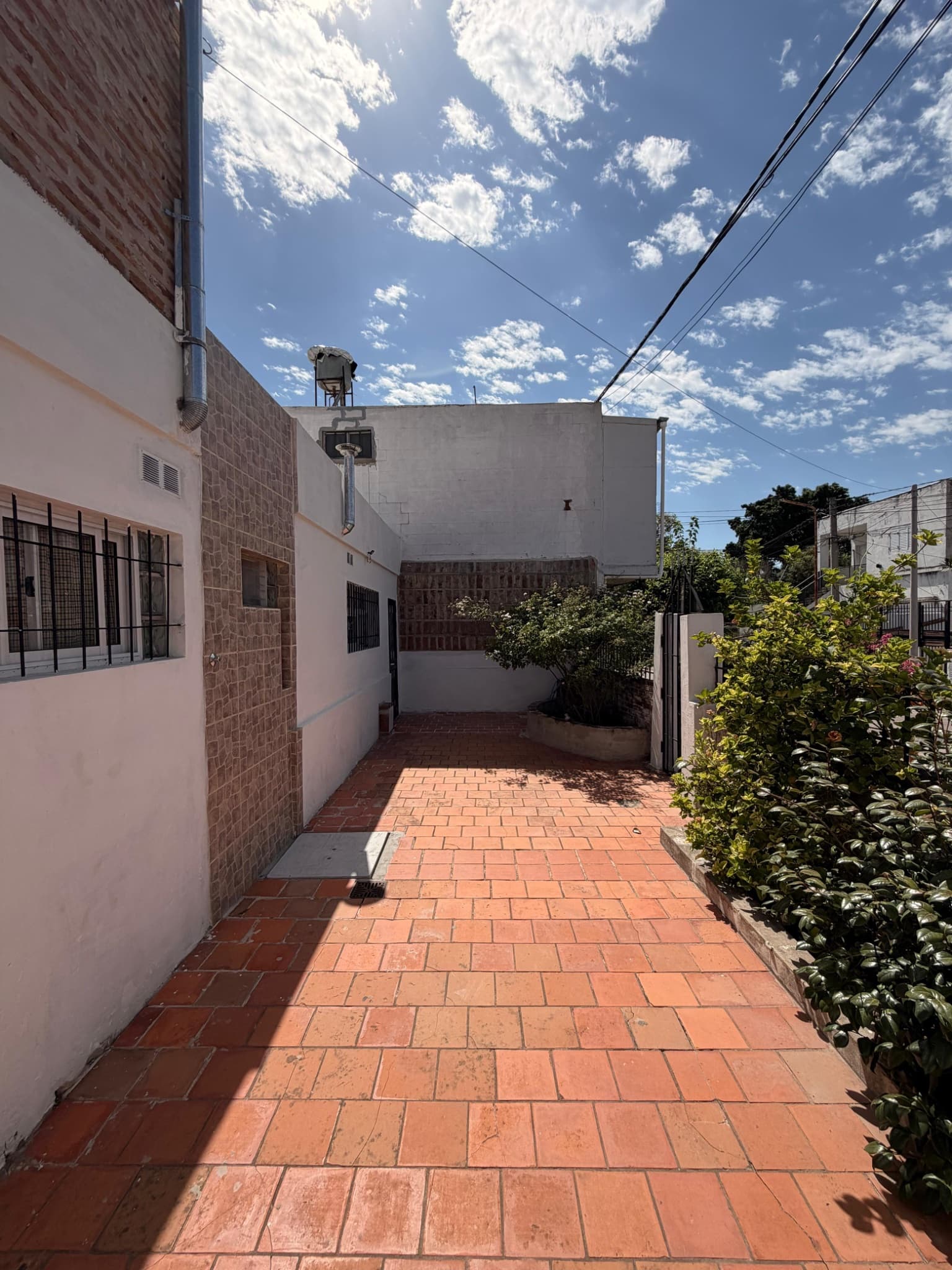 Oportunidad - Ideal inversión / desarrollo - foto 1