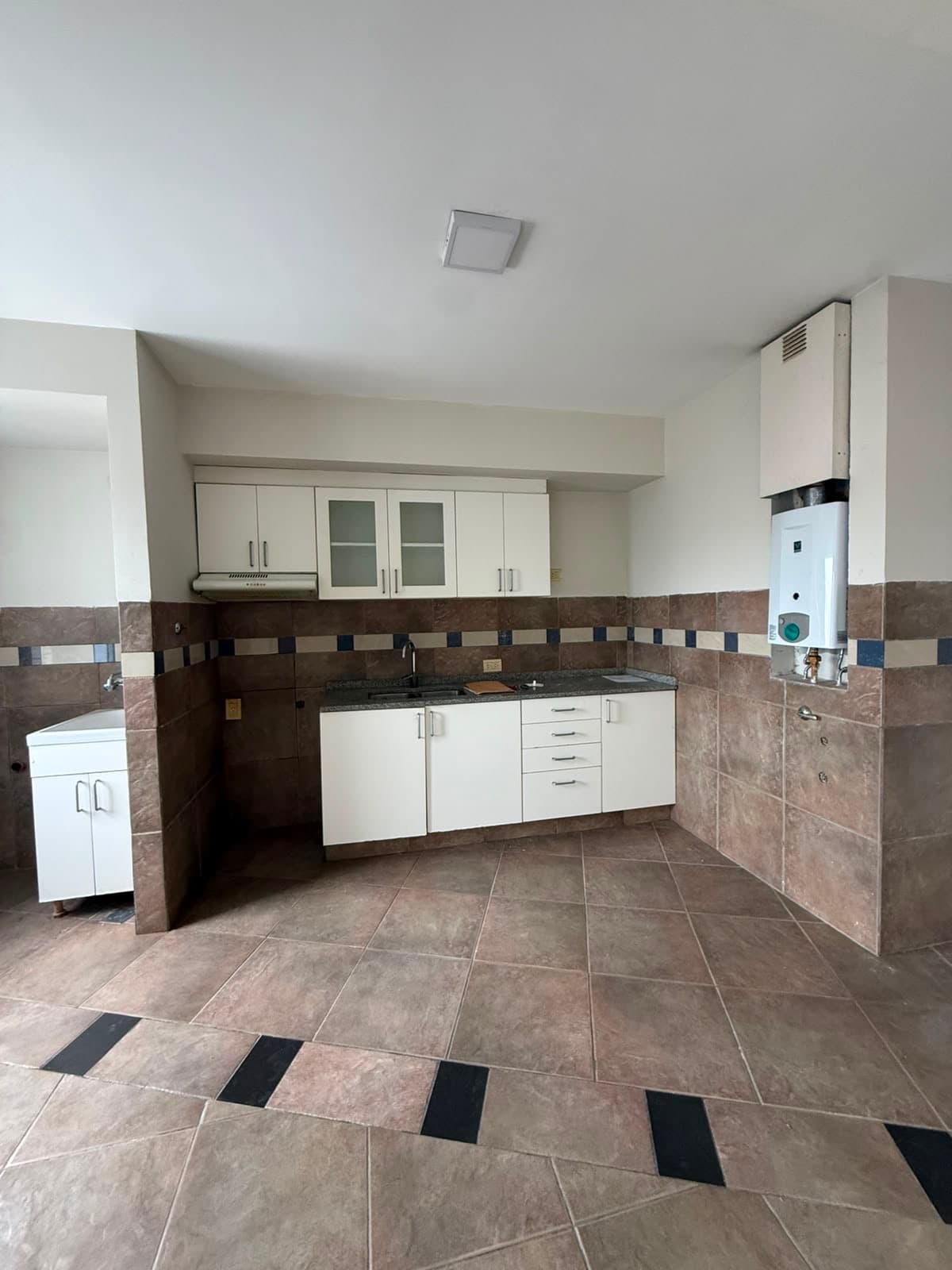 Hermoso departamento de dos dormitorios en alquiler - foto 4