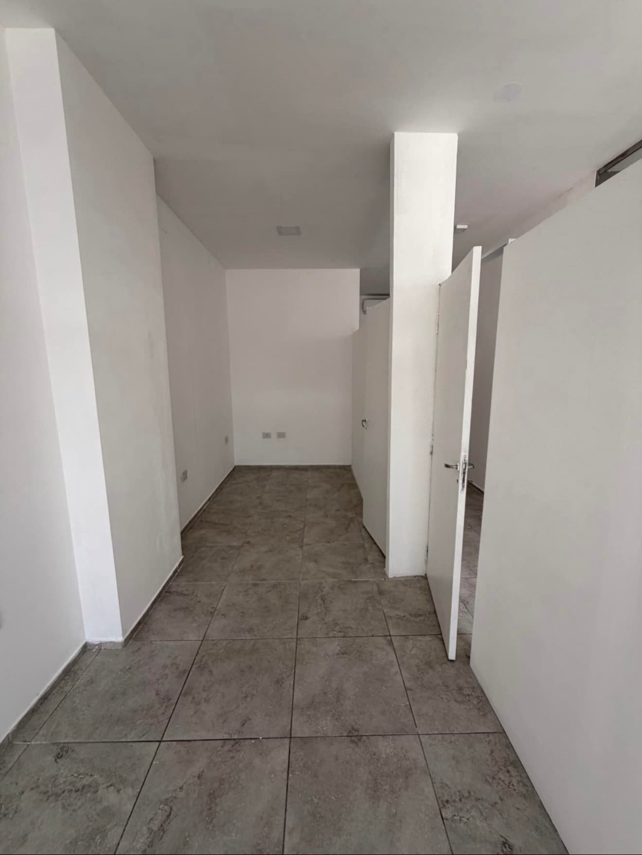 Lindo y funcional uncional local comercial - foto 3