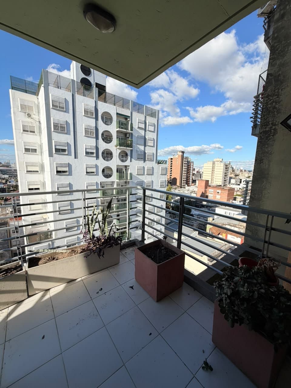Departamento de 2 dormitorios con cochera