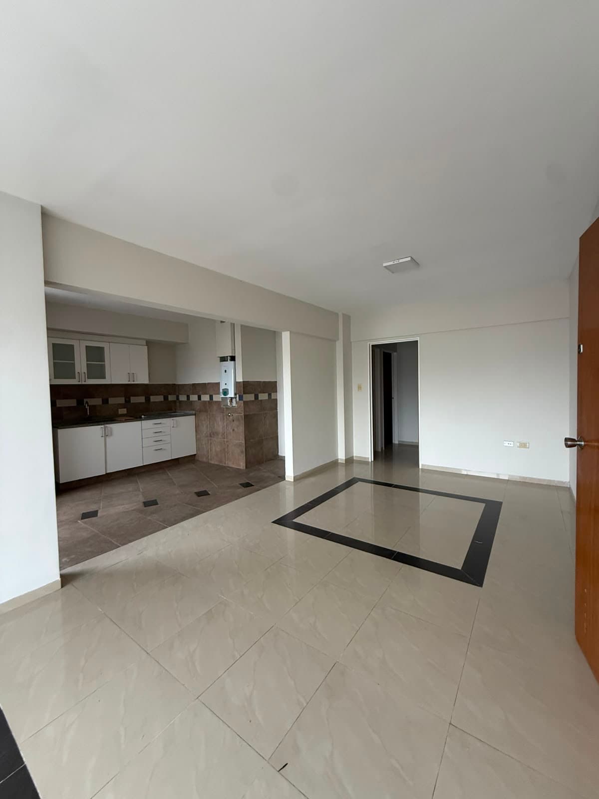 Hermoso departamento de dos dormitorios en alquiler - foto 3